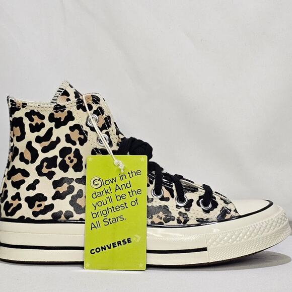 Converse Women Chuck 70 Glow In The Dark Leopard Print HiTop Size 7 a13436c NWT - Picture 4 of 8